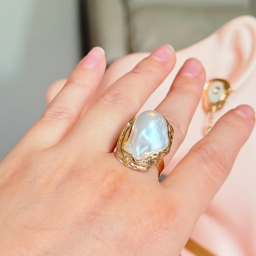 Gold Ring with White Baroque Pearl